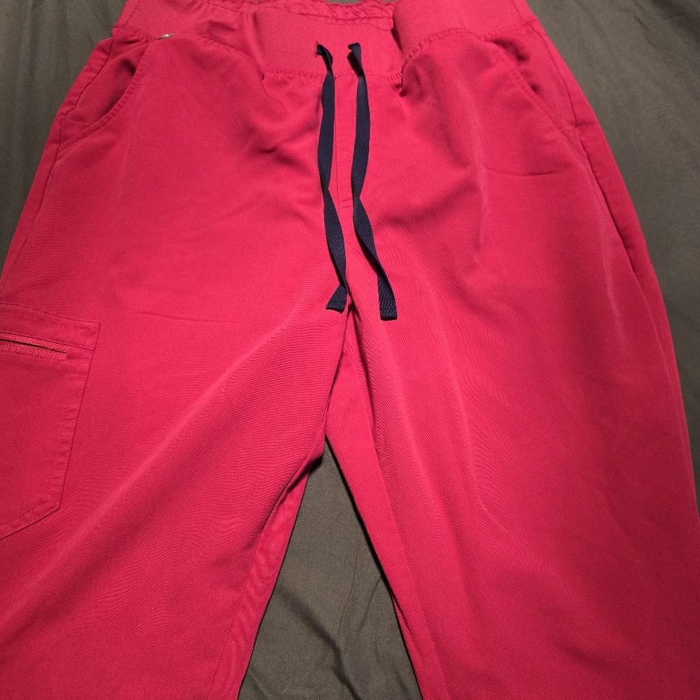 Figs Ultra Rose Zamora Joggers L/P - Picture 2 of 10